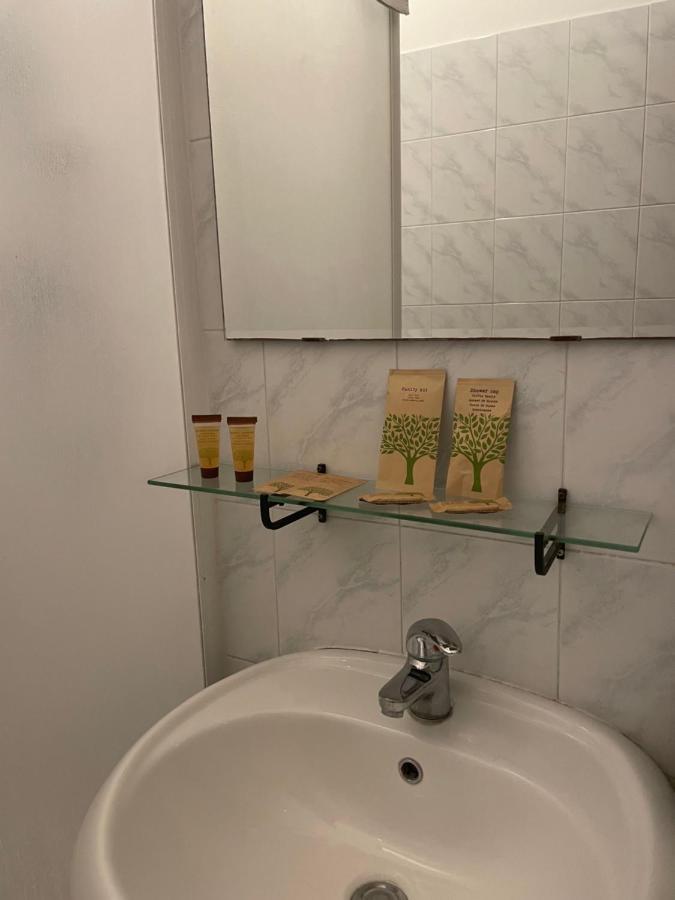 B&B Cavour16 Gênes Extérieur photo