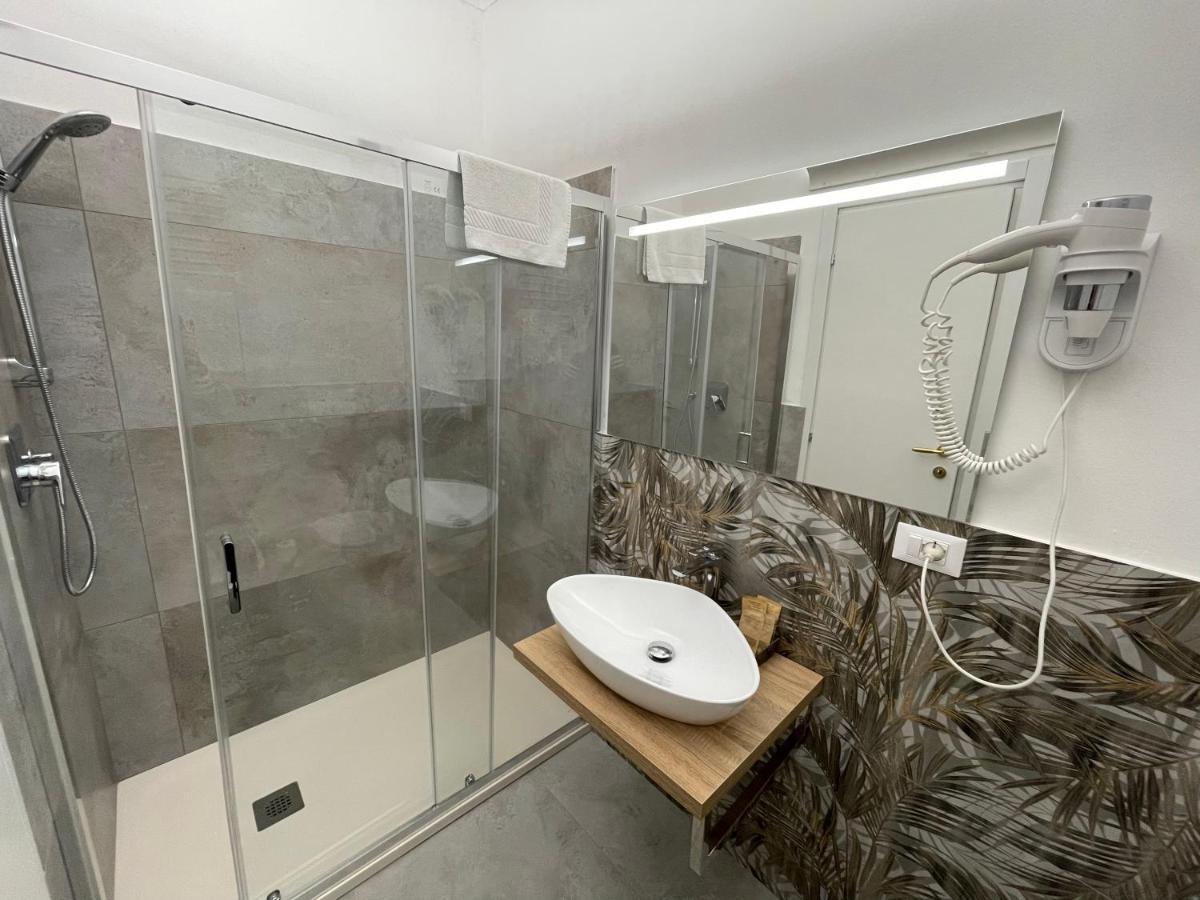 B&B Cavour16 Gênes Extérieur photo