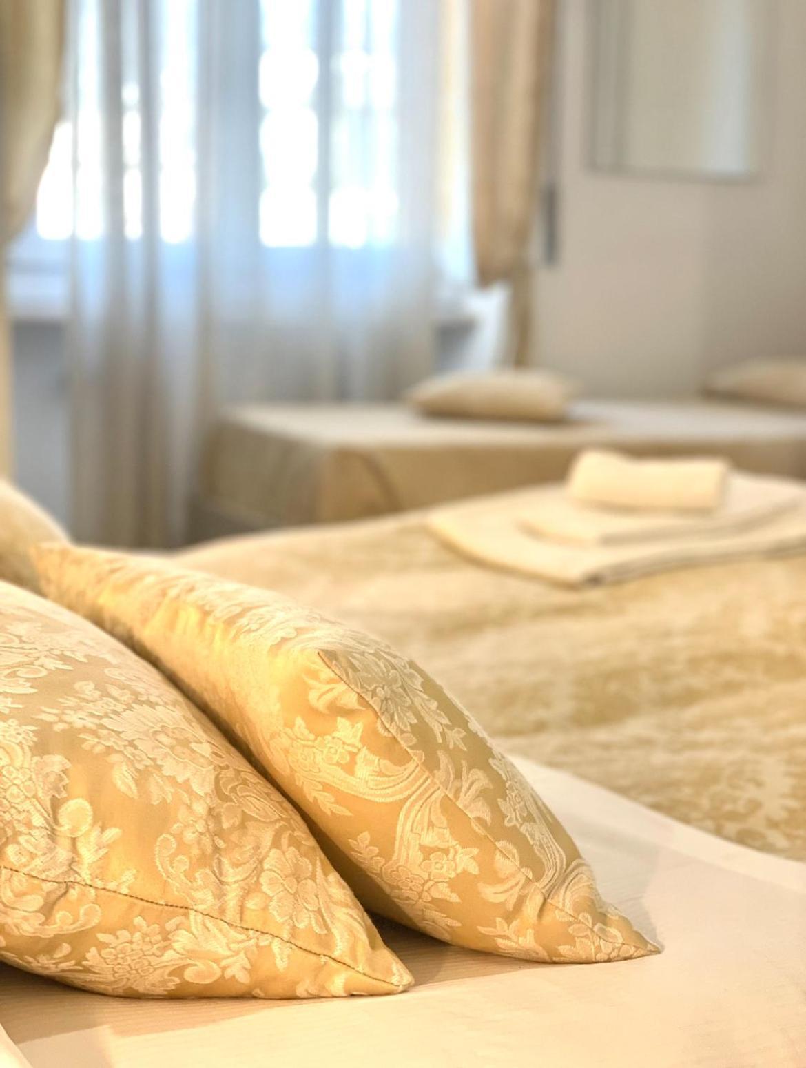 B&B Cavour16 Gênes Extérieur photo